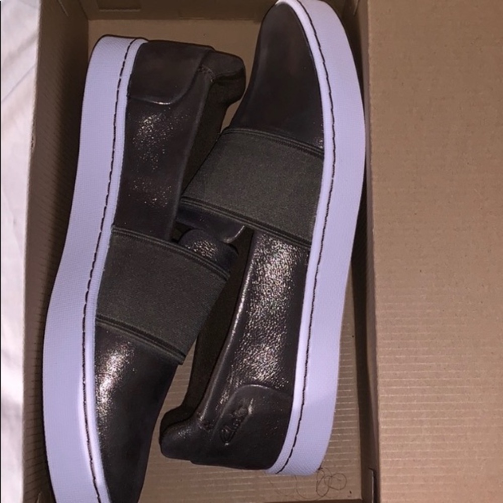 Clarks Pawley Wes Metallic Slide Ons